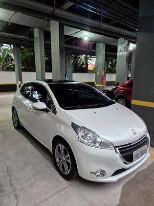 PEUGEOT 208 1.6 GRIFFE 16V FLEX 4P AUTOMÁTICO